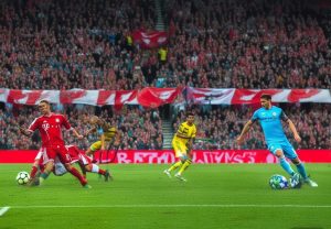 哈兰德闪耀全场助曼城7-0狂胜莱比锡创欧冠新纪录